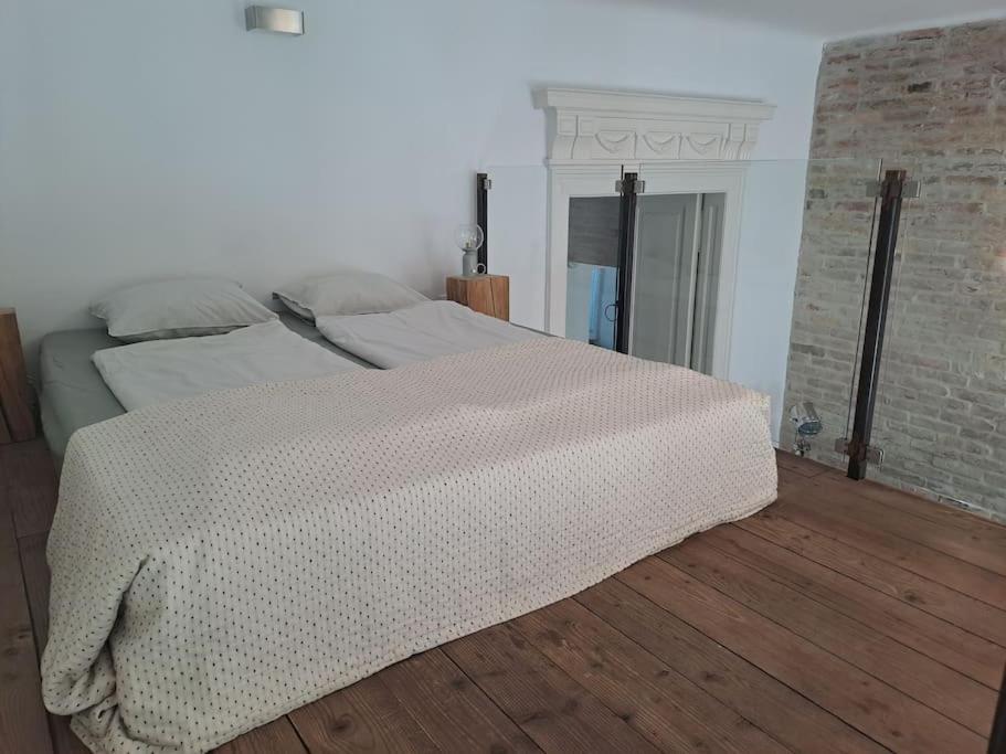 Parpar 19 Apartman - Cosy Flat In The Center Budapeszt Zewnętrze zdjęcie